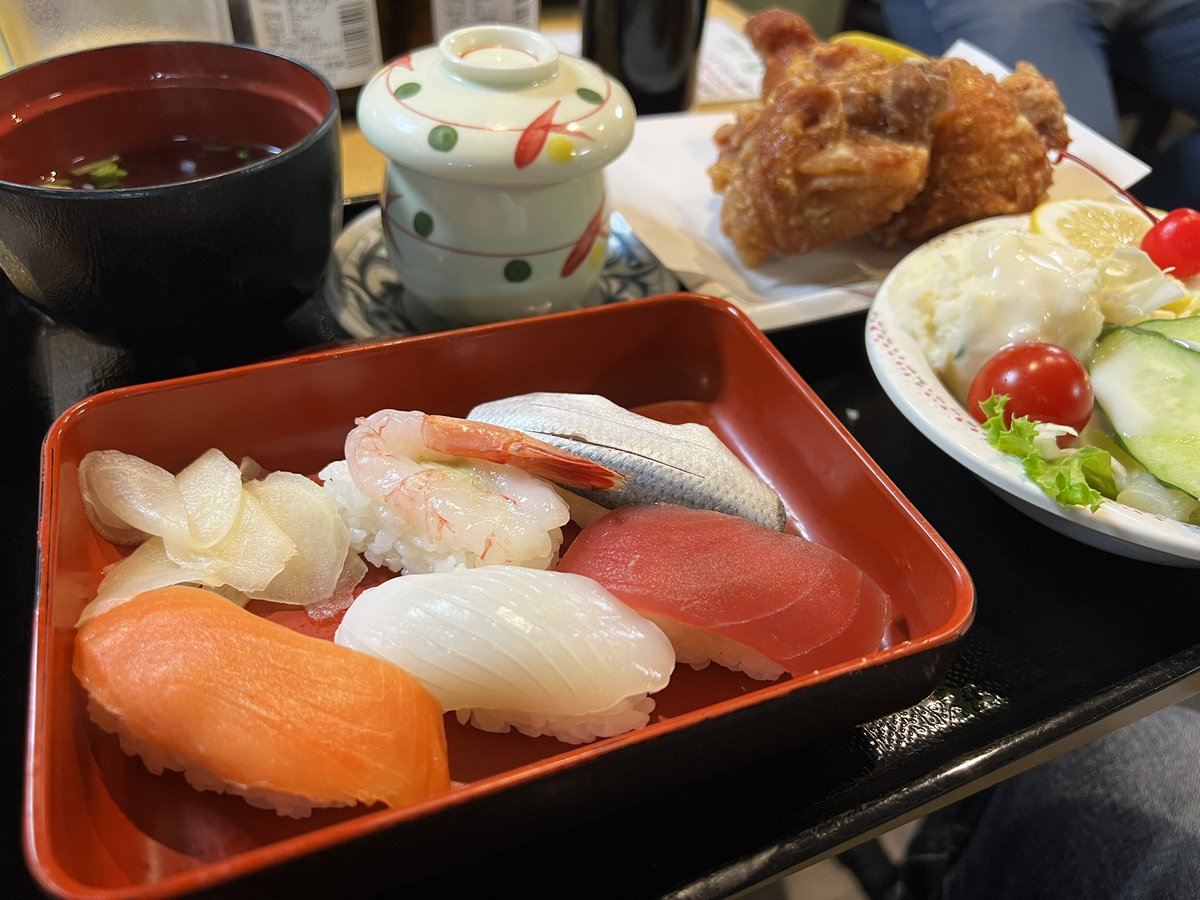 g_u_u_3's tweet image. 