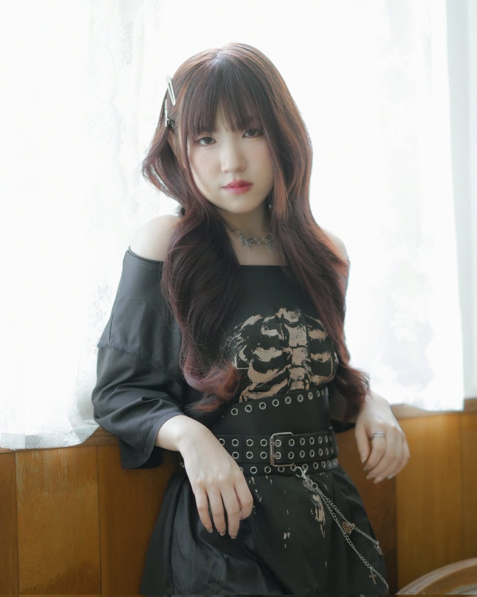 KylinzOfficial's tweet image. KYLINZ 4th Single  :  Don&apos;t Cry 

Pimkarn #1 Concept Photo

#PimkarnKYLINZ
#KYLINZ 
#DontCry 
#IC45