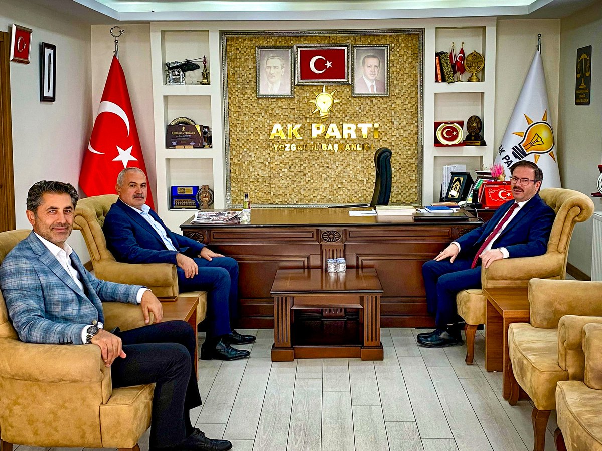 📍Yozgat 

AK Parti Yozgat İl Başkanımız Sayın Av. Hasan Kandemir’i ziyaret ettik. 

Ziyaretimizde ilçemiz nezdinde ve güncel konular üzerine güzel bir sohbet gerçekleştirdik. 

Başkanımıza göstermiş olduğu yakın ilgi ve misafirperverliği için teşekkür ediyorum.
