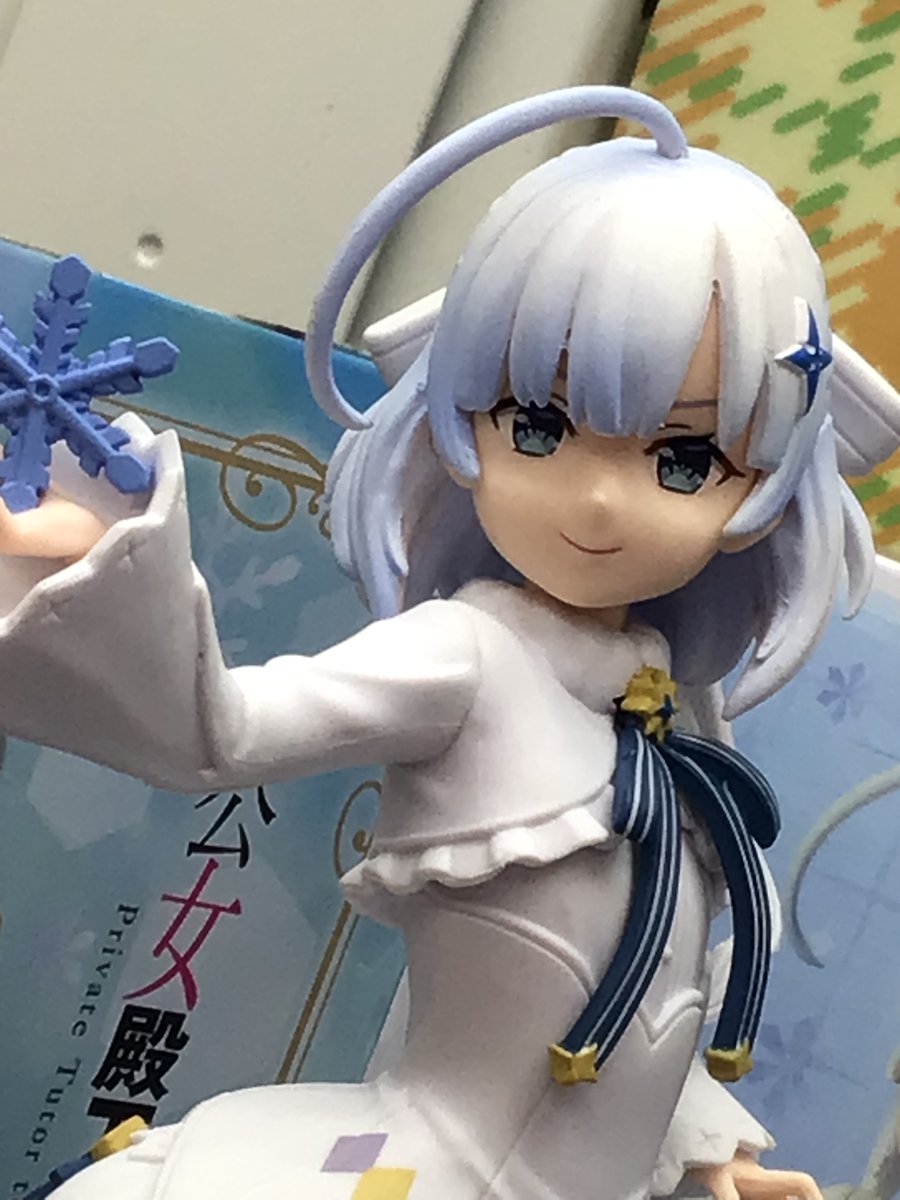 公女殿下の家庭教師』 Luminasta “ティナ・ハワード”稼働中です