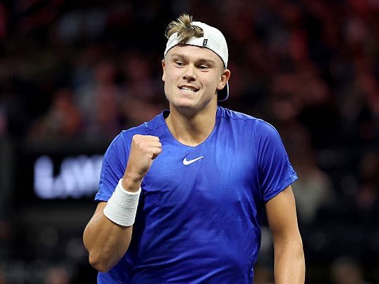 PrinceHolger_'s tweet photo. 🇩🇰🇺🇸 Holger Rune’s 2025 @japanopentennis Draw

R1 : Medjedovic 
R2 : Michelsen/Qualifier
QF : Humbert/Brooksby/Darderi
SF : Fritz/Machac
F : Alcaraz/Ruud

Vamos! @holgerrune2003 💪🔥 https://t.co/apDmPEa8i6