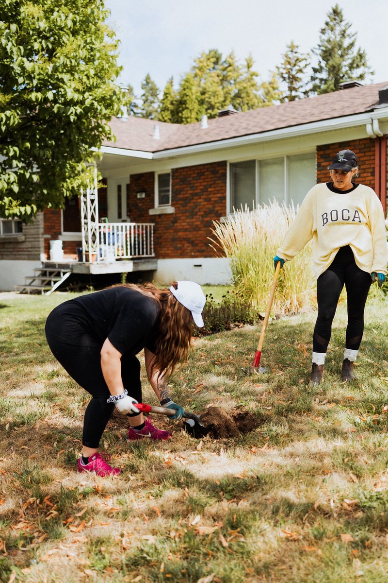 _PlantAction_'s tweet photo. 🌳✨ Prochaine plantation en vue! ✨🌳

Les 3 et 4 octobre, PlantAction retourne sur le terrain pour ajouter de nouveaux arbres à la forêt urbaine. 💪🌲

Mais pour réussir, il nous faut des bras, des sourires… bref, des bénévoles comme vous! 🙌 https://t.co/gdObr8zNlz