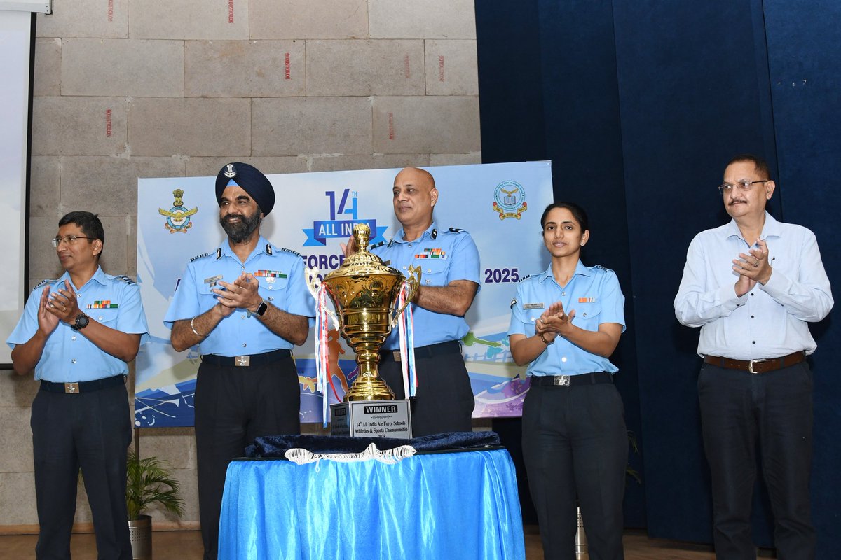 MC_IAF's tweet photo. 💪🔥 600+ young athletes from 126 AF Schools are set for 3️⃣ days of passion, grit & sportsmanship across 13🏅 disciplines at Chandigarh! 🌟 Let the games begin! 🏃♂️🏃♀️ #IAF #MaintenanceCommand #AFSports #PhoenixRises #HarKaamDeshKeNaam https://t.co/gfVycxZXlJ