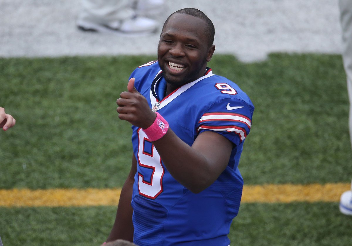 RandomBill1's tweet image. Thad Lewis