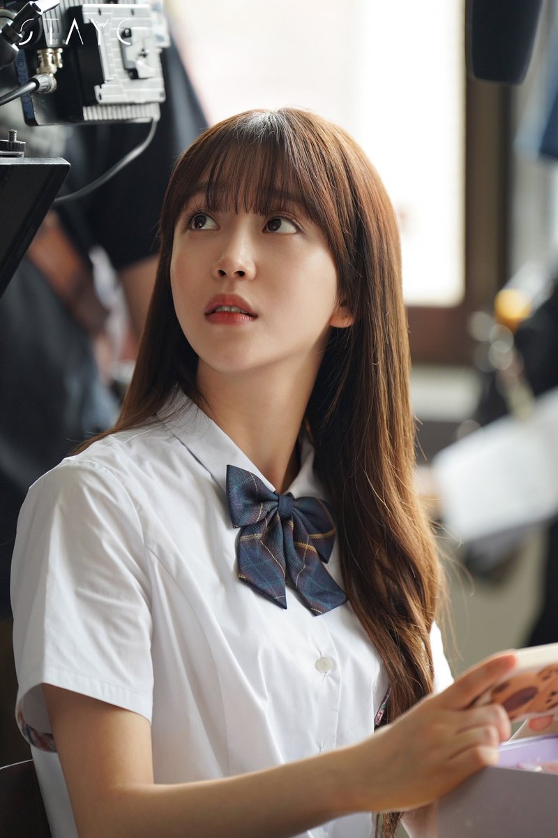 stayc sumin pics tweet media