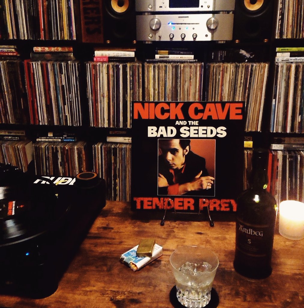 Happy Birthday！
Nick Cave

お酒のお供～🥃🥃🥃
Nick Cave and the Bad Seeds
『Tender Prey』
youtu.be/Ahr4KFl79WI?si…