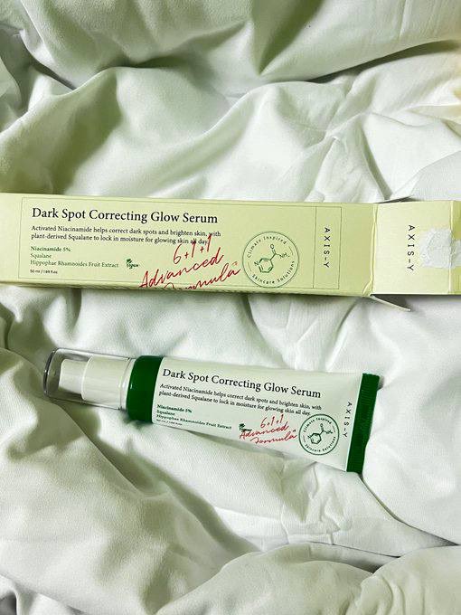 PRODUCTS THAT I NEVER REGRET BUYING : Bookmark!! 🌸👧🏻✨

1. Relief cream - moisturizer tp jerawat semua kecut
2. Effaclar Duo - jerawat kecut
3. Supple skin oil - Stretchmarks? No more. Celah kelangkang pun cerah 
4. Axis Y - semua pun tau. Parut boleh pudar 24 jam je 😌