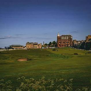 🎯 Major changes ahead for St Andrews golf tickets: resident boundary expansion, category simplification, removal of some club discounts.

See how this might affect YOU — live in the area, club member, or visitor.

Dive in: 2undergolf.co.uk/blog/major-sha…

#StAndrews #Golf #LinksTrust