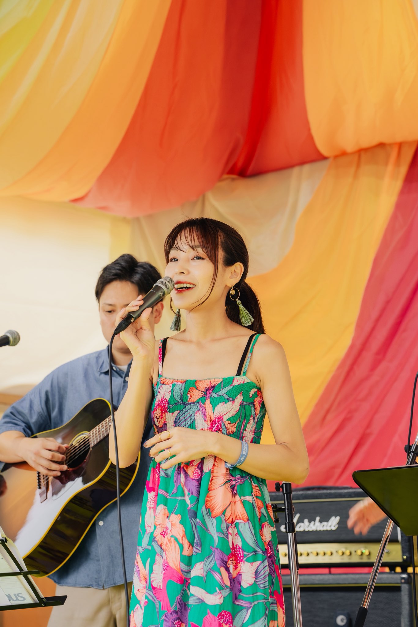 お宝【豆柴の大群 ナオ・オブ・ナオ 横山奈央(13歳) 直筆サイン入り生写真】 Amazon.co.jp: お宝豆柴の大群 ナオオブナオ 横山奈央(13歳)生