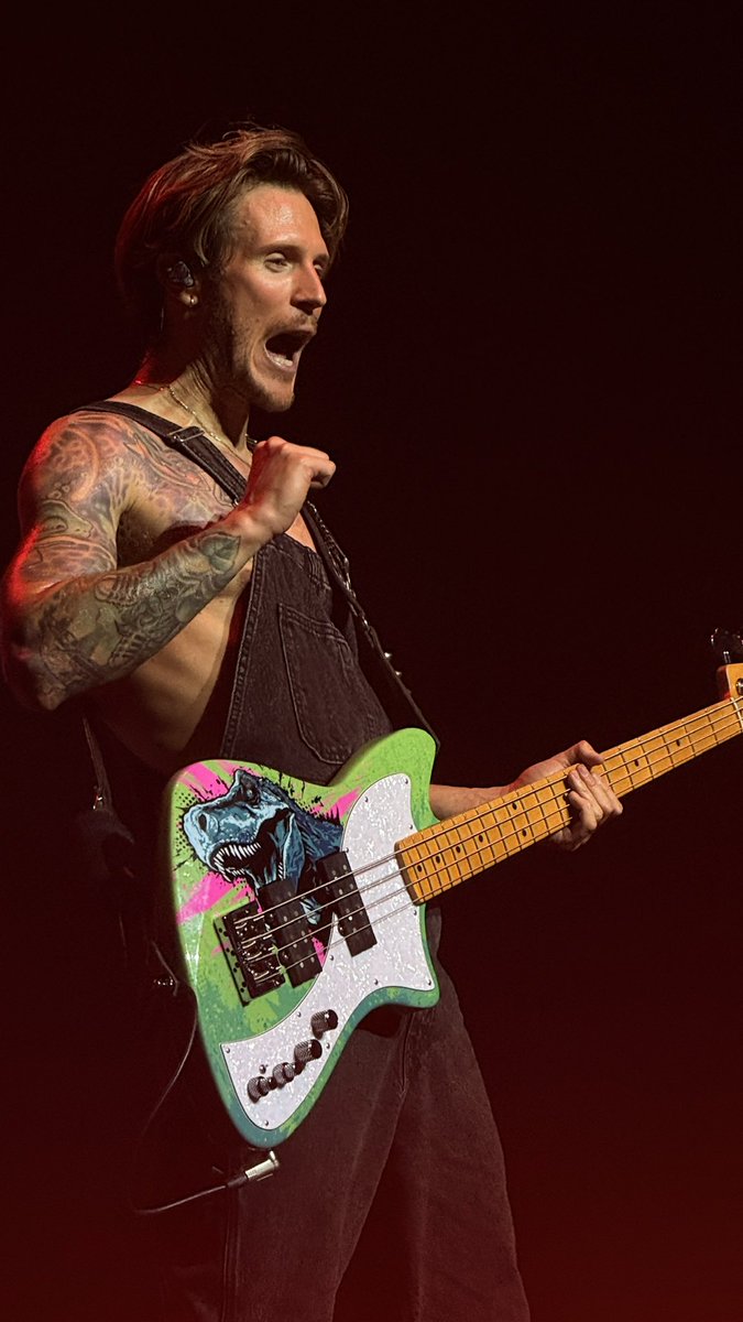 My favourite photos i took of Dougie on Saturday 🥹🥹🥹🥹