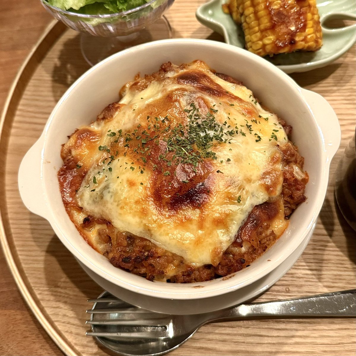 mainooyatsu's tweet photo. 我が家で人気絶大なグラタン🍴
カリッと焼いたポテト、ミートソース、チーズを重ねてトースターで焼きます✨ https://t.co/5C2X2UQd1H