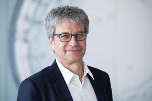 Michael Spiess, Head of Procurement, Sanitas Contributed an article "Procurement as a Strategic Anchor in a Regulated World Must act Between the Lines of Defense"

Read More : tinyurl.com/3ekyb6xr

#DigitalTransformation #HealthInsurance #StrategicProcurement #RiskManagement