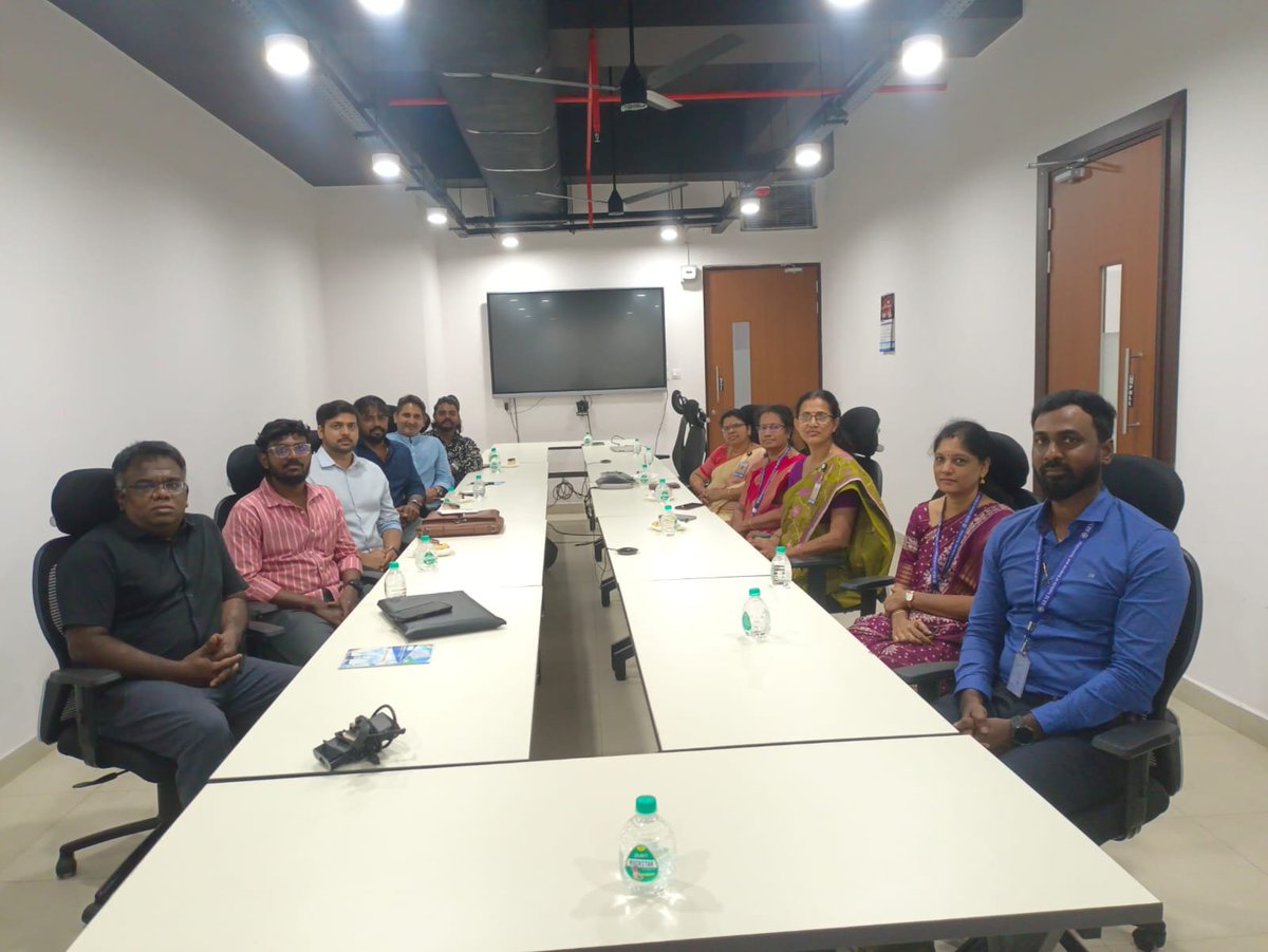 SoC_SRMIST's tweet image. ✨Industry–Academia Collaboration at SRMIST🚀
17-09-2025 -@JaAssure- Tech,SCO🎓.
💻Plans for a funded research lab -Dell Precision 5860 Tower AI Deep Learning Workstation 🤖
📈5 projects set to begin 
🧠Focus on AI,DL &amp;amp; advanced computing solutions
#SRMIST #IndustryCollaboration
