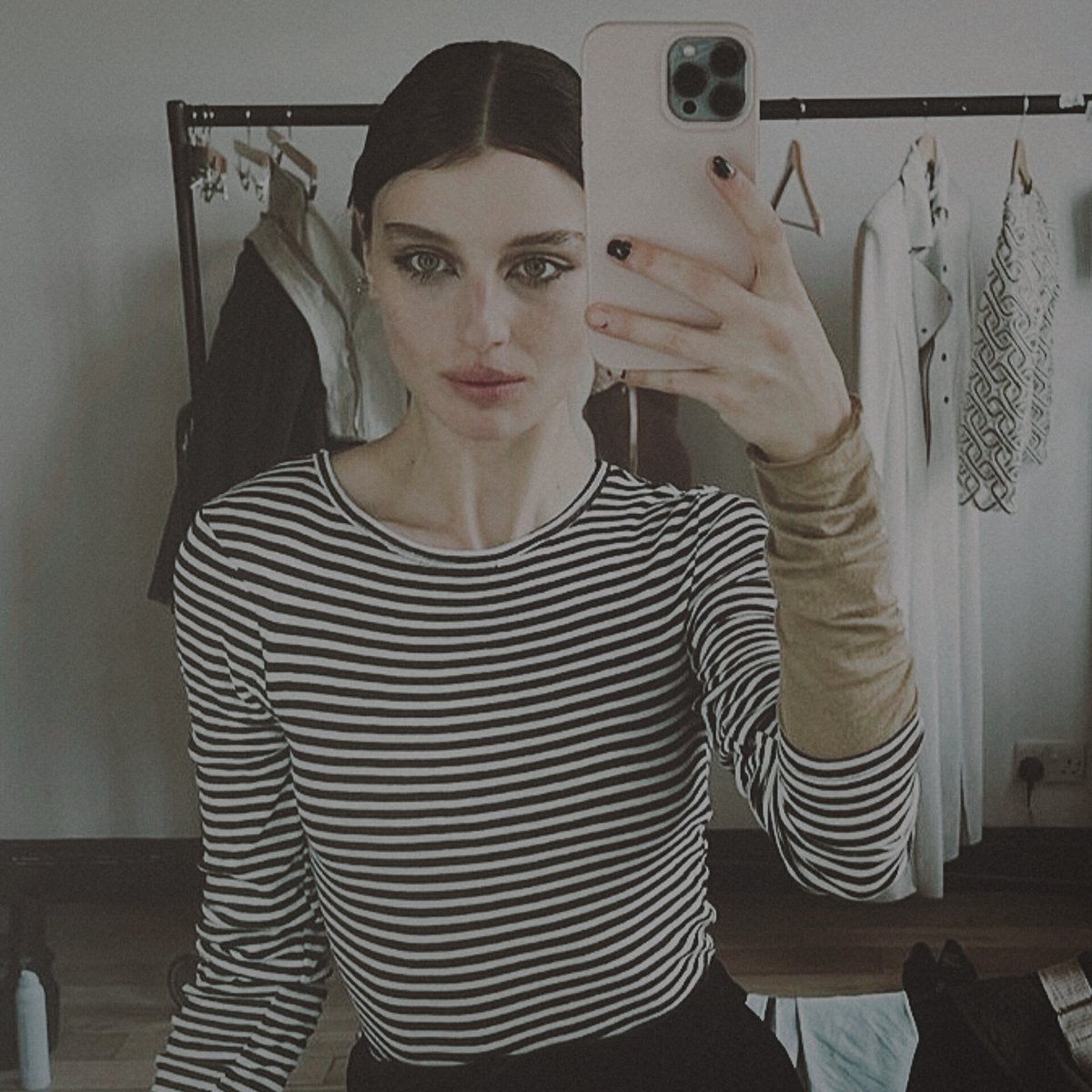 ♬ 𝔡𝔢𝔭𝔯𝔢𝔰𝔰𝔦𝔬𝔫'𝔰 𝔱𝔯𝔬𝔭𝔥𝔶 𝔴𝔦𝔣𝔢 tweet media