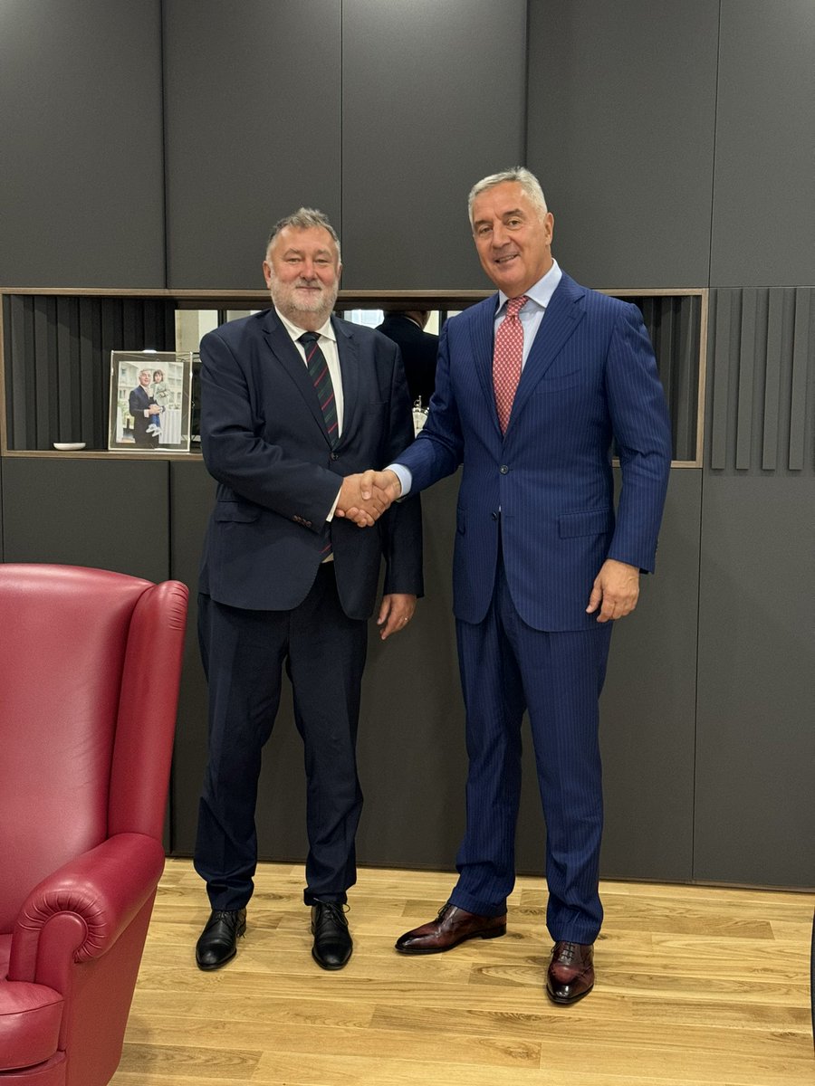 Hvala ambasadoru Republike Slovačke <a href="/BorisGandel/">Boris Gandel</a> na višegodišnjoj konstruktivnoj saradnji i prijateljskom odnosu tokom obavljanja odgovorne diplomatske misije u našoj zemlji.

Crna Gora u Republici Slovačkoj od prvog dana ima pouzdanog partnera i prijatelja, na čiju podršku na