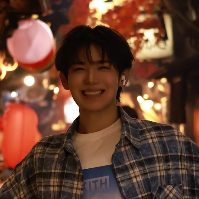 and yichen has the prettiest smile