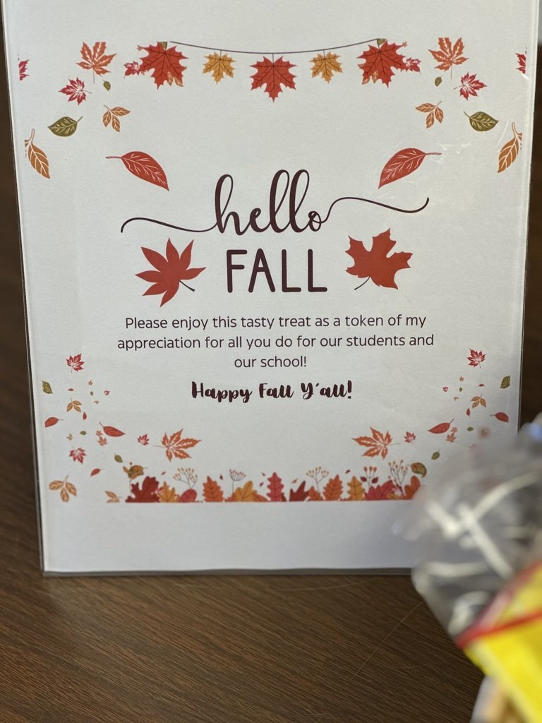 TheAcademy_MPS's tweet photo. Happy 1st day of Fall! The Academy staff and students have a little treat to enjoy today! https://t.co/VgjYx8jWPY