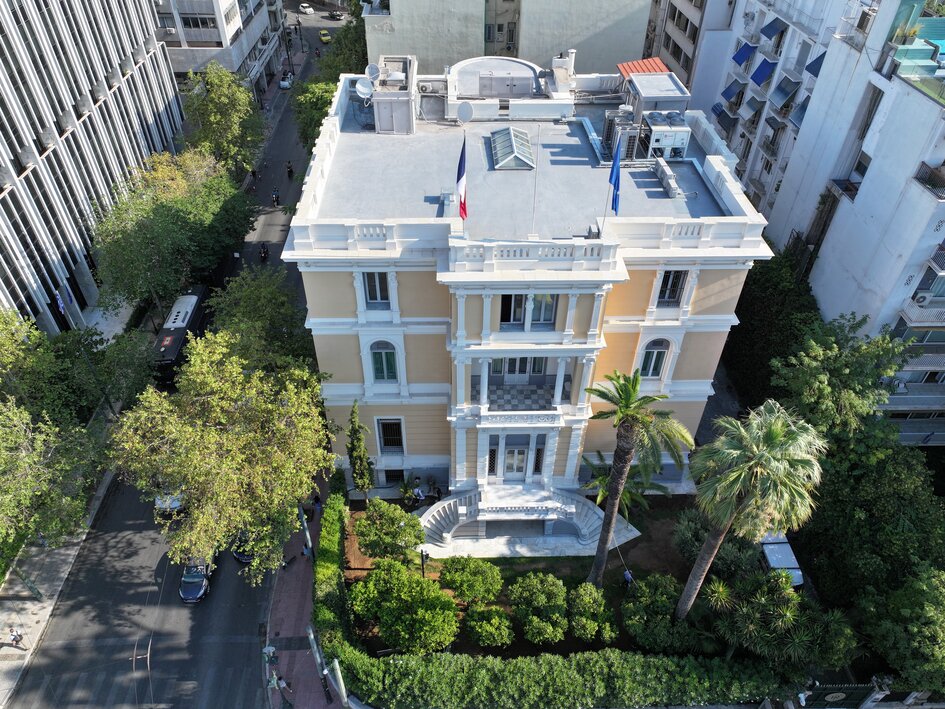 Les élèves du Club MUN du LFHED en visite à l’Ambassade de France en Grèce

#lfhed #lycéefrancohellénique #aefe #franceengrece