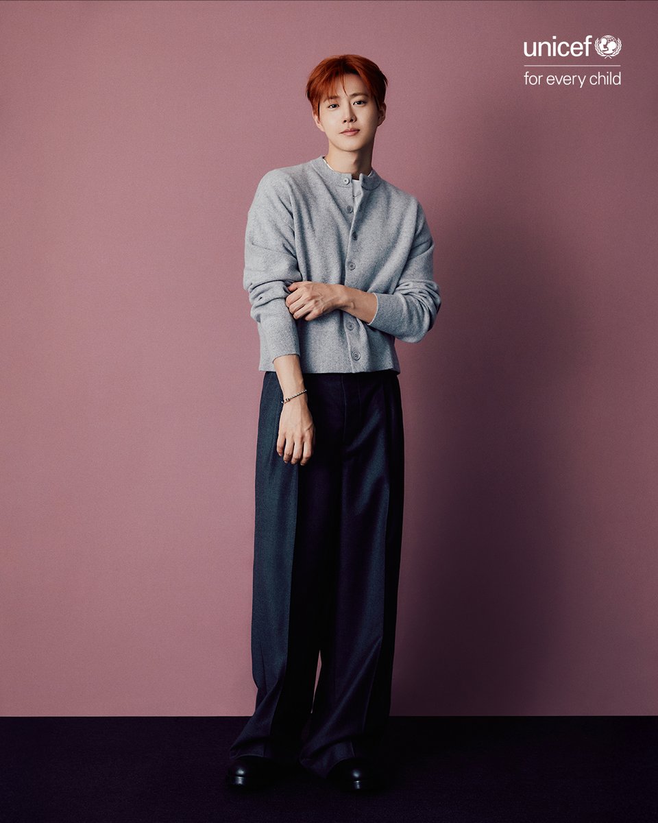 unicefkorea's tweet image. 작게라도 꾸준히, 일회성에 그치지 않는 행동을 이어가고 싶어요.
누군가 알아주지 않아도 괜찮아요. 
좋은 일을 해나가면서 스스로 큰 행복을 느끼고 있거든요.

⭕수호와 ‘유니세프 팀‘ 합류하고 팔찌 받기
👉하단 홈페이지 링크를 클릭해 주세요.
bit.ly/3IzgrCH

-
#유니세프 #UNICEF…