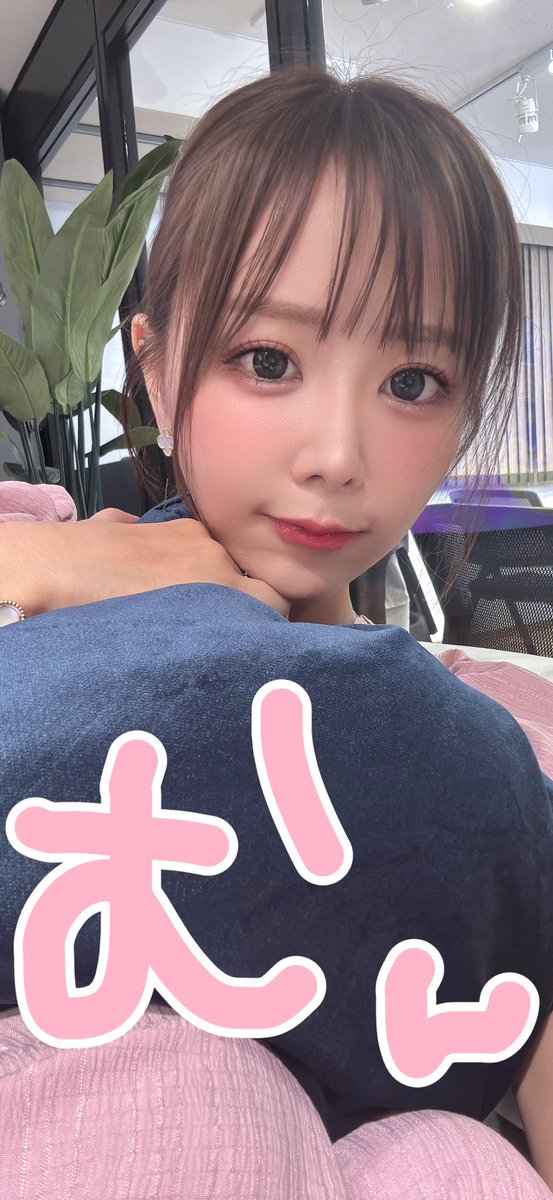 ゆかちページ 井口裕香 Official / 3.24カレンダー発売💛 on X