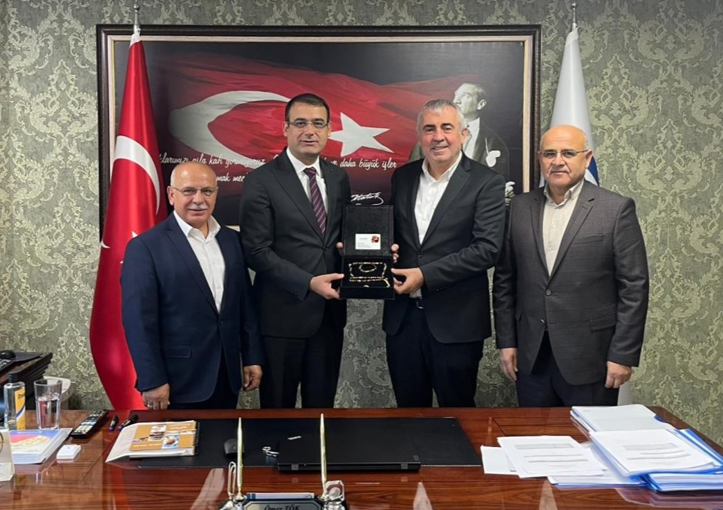 ÖZDEMİR’DEN, ANKARA SOSYAL GÜVENLİK İL MÜDÜRÜ TÖK’E ZİYARET

Genel Başkan Vekilimiz Halil Özdemir, 22 Eylül 2025 tarihinde, Ankara Sosyal Güvenlik İl Müdürü Ömer Tök’ü ziyaret etti.

Ayrıntılar👇

hizmet-is.org.tr/haberler/ozdem…