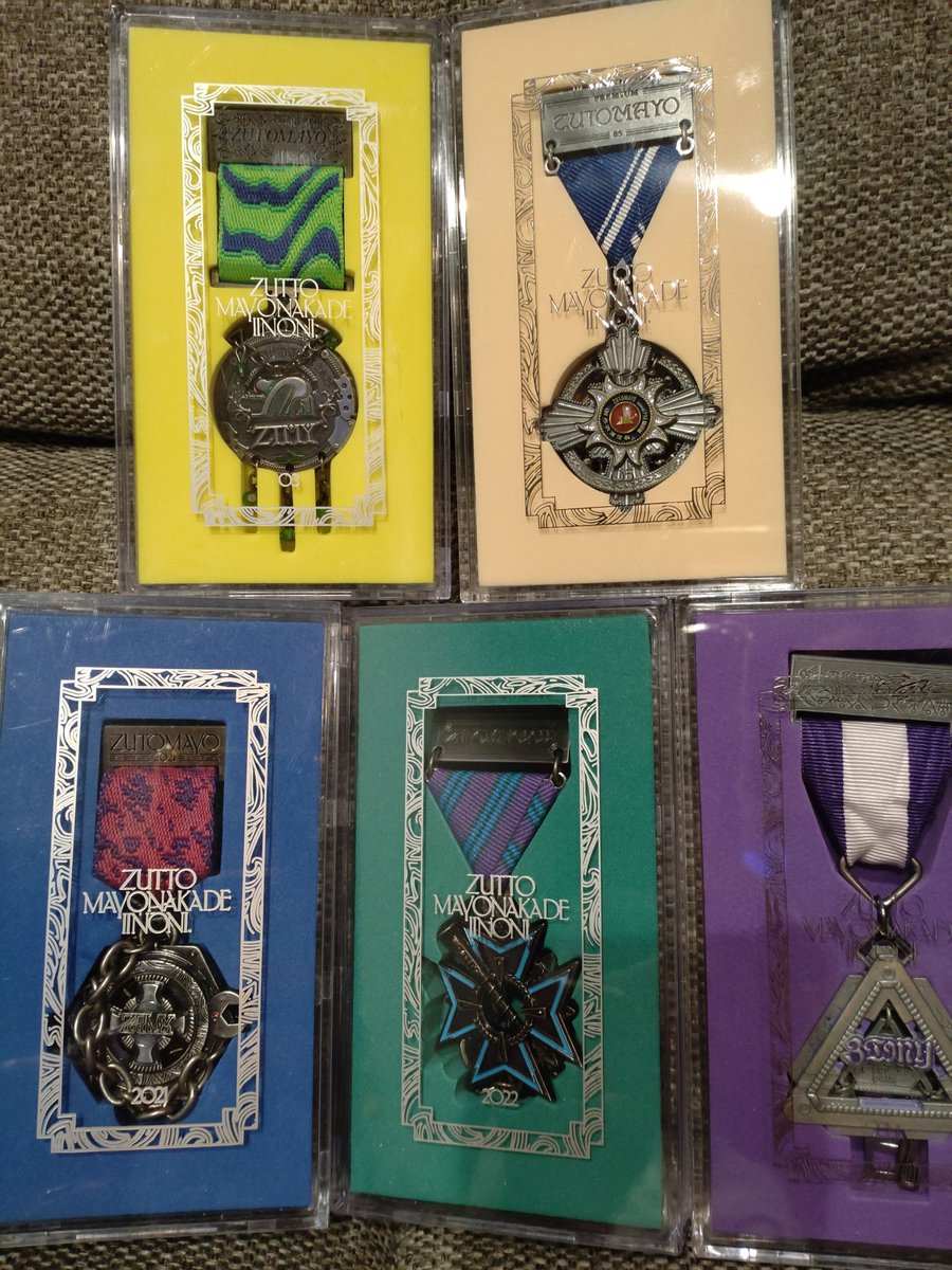 ZTMY1615's tweet photo. 勲章届いたー！！
5個目ゲット✌️ https://t.co/2t5S9JKqdC