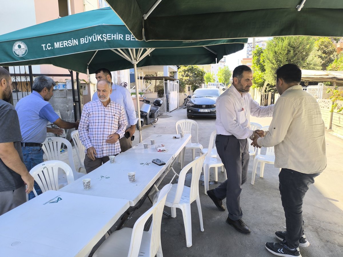 İlçe Başkanımız Hikmet Tanış, beraberindeki heyet ile birlikte Yeniden Refah Partisi Tarsus İlçe Başkanlığı Yönetim Kurulu Üyesi Dur beyefendinin annelerinin taziyesine katılım sağladılar.

Merhumeye Allah’tan rahmet, ailesine ve yakınlarına sabır ve başsağlığı diliyoruz
#HÜDAPAR