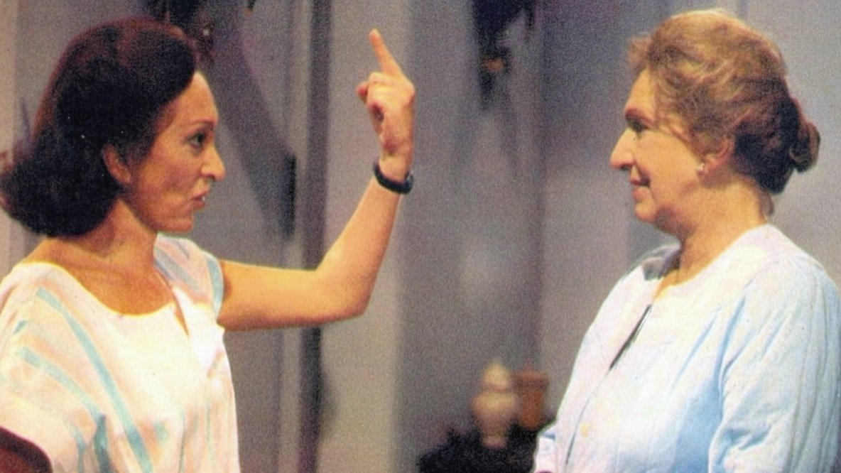 teledramaturgo's tweet photo. Há 39 anos estreava #ManiaDeQuerer.

. (1986) • Drama • 152 Capítulos.
. Substituiu #NovoAmor e substituída por #CorpoSanto.
. Atores importantes pediram demissão
. Reprisada só uma vez (1988).
. Primeira com uma longa duração.
. Média geral (2.4) de audiência. https://t.co/3feRyoFIT2