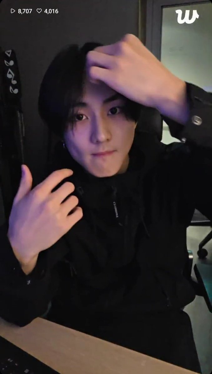 [INFO] 250922

Jungwon is now live on Weverse! 

<a href="/ENHYPEN_members/">ENHYPEN</a> <a href="/ENHYPEN/">ENHYPEN OFFICIAL</a> #ENHYPEN #엔하이픈