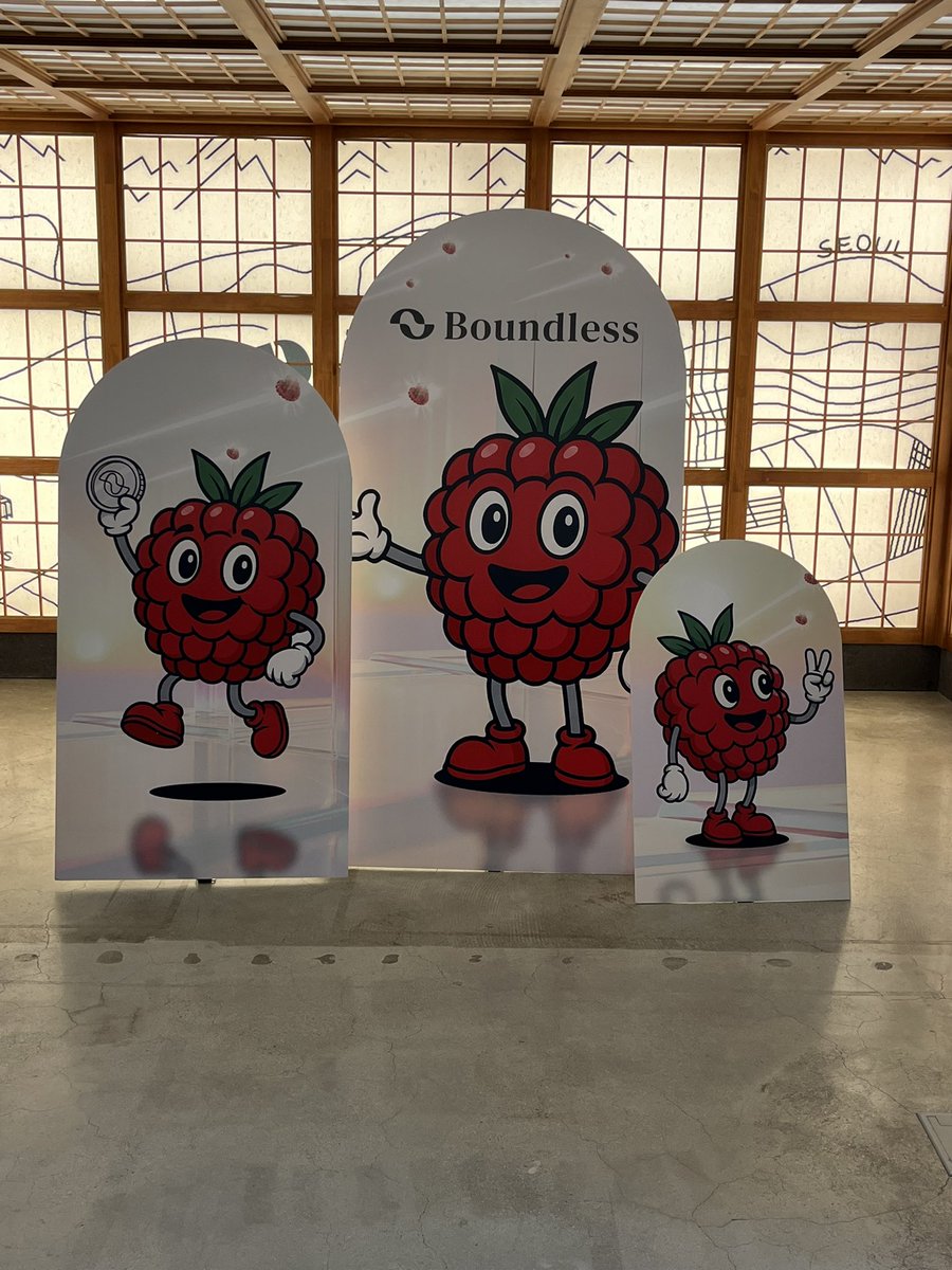 Introverted BD diary @ KBW (episode four)

Two stops: Boundless + Avalanche Lodge.

- <a href="/boundless_xyz/">Boundless</a>: struggled to find the venue (my fault). Missed part of it, but they actually presented about the project, rare so far. Cute merch too.

- <a href="/avax/">Avalanche🔺</a> : best venue yet. Food + drinks on