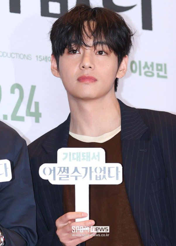 AboutMusicYT's tweet image. Taehyung of BTS attends the No Other Choice VIP Premiere today.