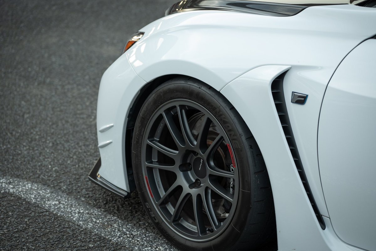 RCF_5000's tweet image. バトルRCFカッコよすぎた
@Recorine_F 
#LEXUS #RCF #V8 #2UR