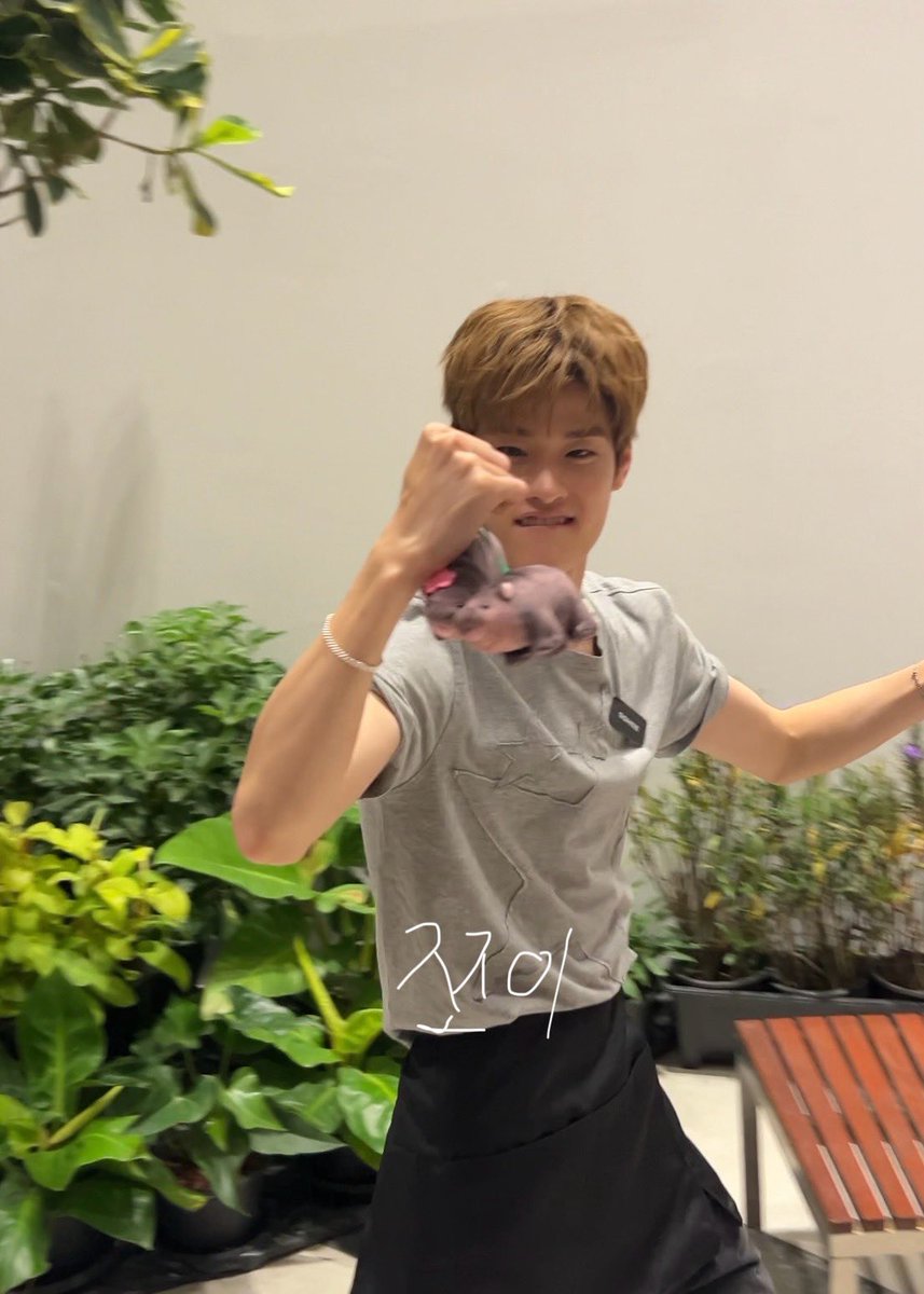 쪼이🤳🏼🫒 tweet media