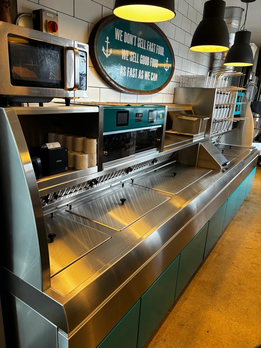 KFELtd's tweet image. With a powder coating finish you can match your Kiremko frying range to your brand and interior perfectly 🎨 

There's over 1,500 colours from elegant whites 🤍 &amp;amp; sophisticated greys 🩶 to vibrant yellows 💛 &amp;amp; electric blues 💙

#kiremko #fryingranges #powdercoating #fishandchips