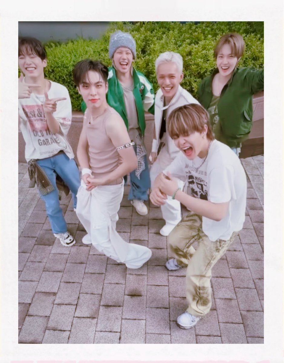 ♡︎ 겨울 소년 ♡︎ tweet media
