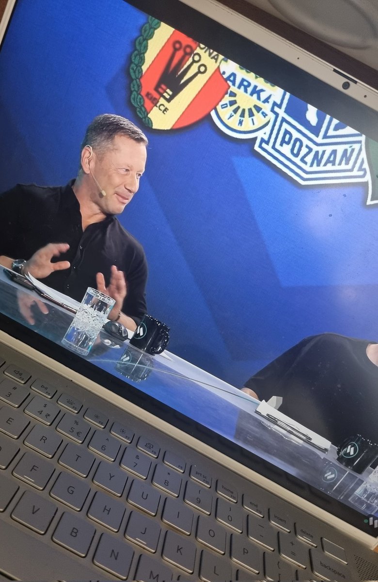 Nie mogę gadać, program oglądam.