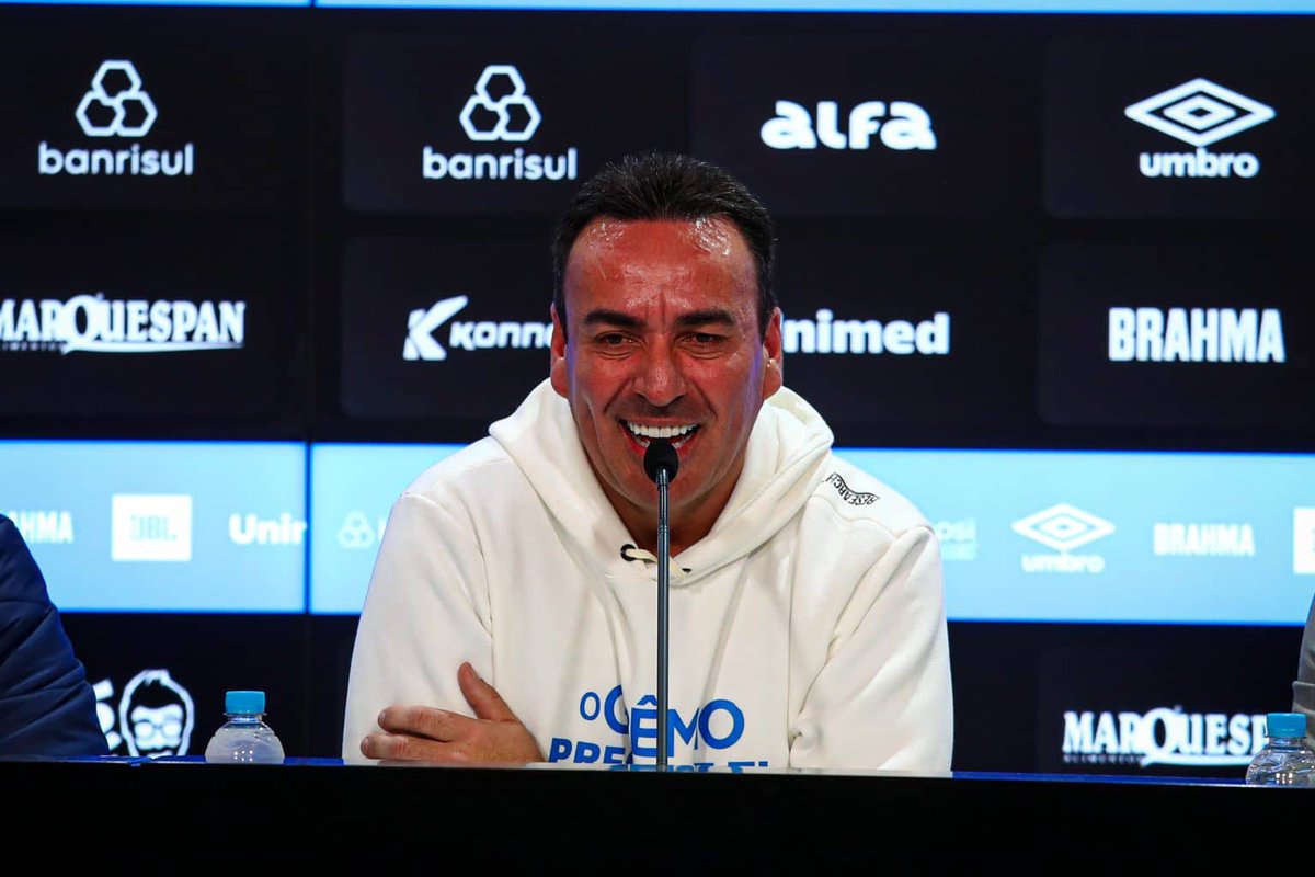futebol_info's tweet photo. ⚠️ AGORA!

Marcelo Marques desiste novamente - e definitivamente - da candidatura à presidência do Grêmio.

As razões da desistência são de cunho pessoal e familiar.

O empresário soltará um comunicado oficial logo mais, às 15h.

🗞 @dudagarbi | @alexbagereal
📸 Angelo Pieretti/GFBPA