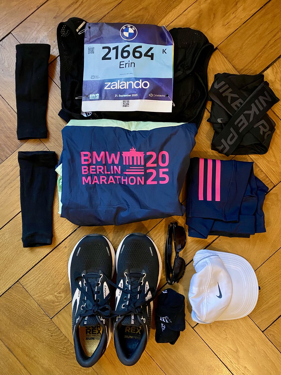 ebkoenig's tweet photo. Just finished my first ever marathon alongside 55K+ runners (incl. my bro & uncle!) from 160+ countries π Crossed the finish line with sore legs but feeling proud β despite being beaten by Harry Styles. π
#BerlinMarathon #FirstMarathon #MarathonFinisher @berlinmarathonE https://t.co/mwDSaukBeE