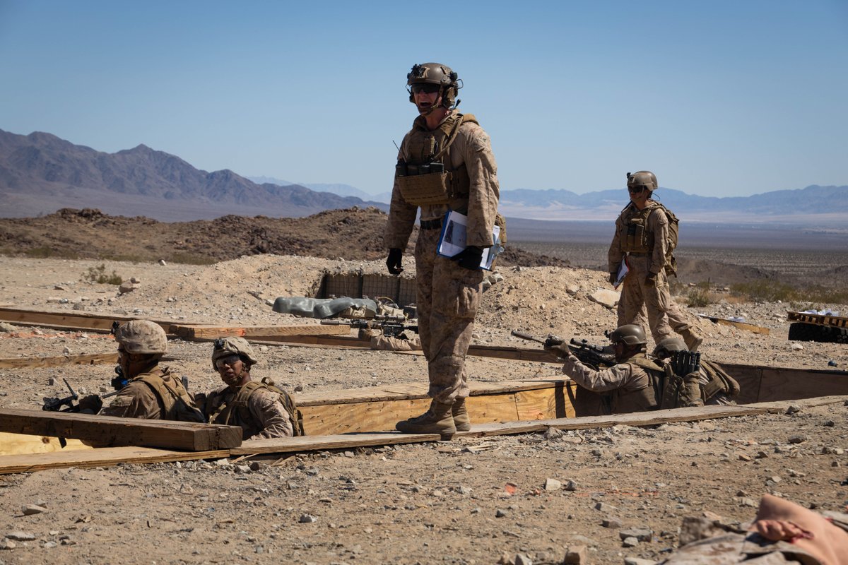 USMC's tweet image. #Marines with @1st_Marine_Div take part in the Blade Field Exercise at @MCAGCC29Palms, California.

The Blade exercise evaluated 3rd Battalion, 7th Marine Regiment&apos;s ability to maneuver in an austere environment against a peer threat.

#USMC #SemperFi #Training