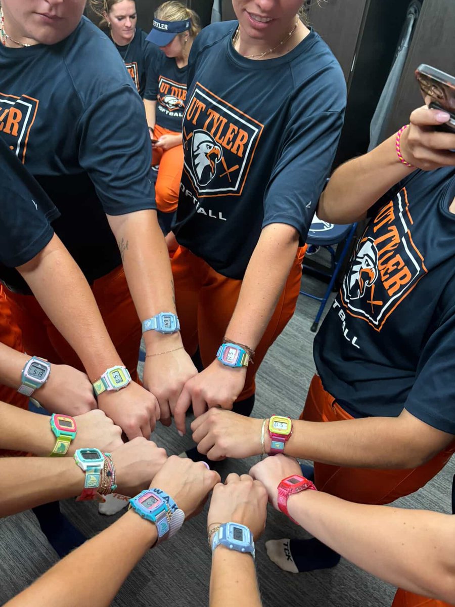 freestyle_watch's tweet image. UT Tyler Softball + Shark Watches = solid lineup. Timing matters on and off the field 🥎🦈

#SharkWatch #FreestyleWatches #UTTyler #CollegeSoftball #GameDayReady freestyleusa.com