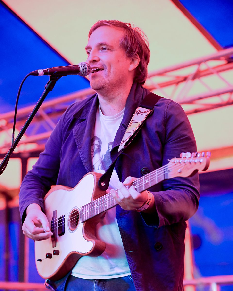 James Walsh + acoustic stage = pure magic.