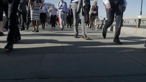 It’s happening: The trains are overcrowded again. There’s traffic gridlock every weekday morning. There are longer lines at your favourite downtown coffee shop and even longer queues at lunch hour. tinybfs.com/t/7386pU