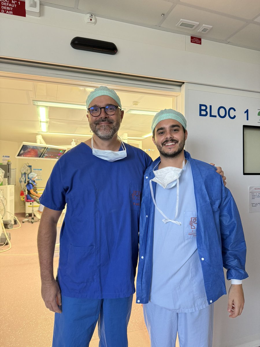 XavierBerardMD's tweet photo. Honoured to host @eduardofcoronel from Brazil for a 2 weeks observation.
Halftime, already 6 Endo &amp; 6 Open aortic surgeries including ruptured primary aorto-duodenal fistula and a trido open aortic surgery.
🙏 @ricabergerMD and Porto Alegre team for this  #aortaEd opportunity https://t.co/jpWO84eRkb