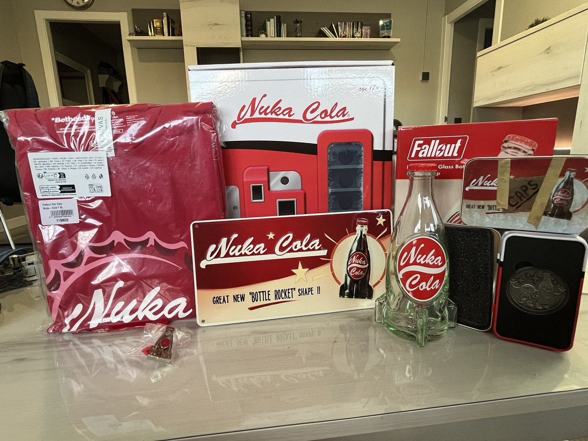 TTutatis's tweet photo. Decir que soy feliz con mi regalo de cumpleaños adelantado es quedarse corta 😍😍 Gracias @kerrysion https://t.co/3j0ESM0wji