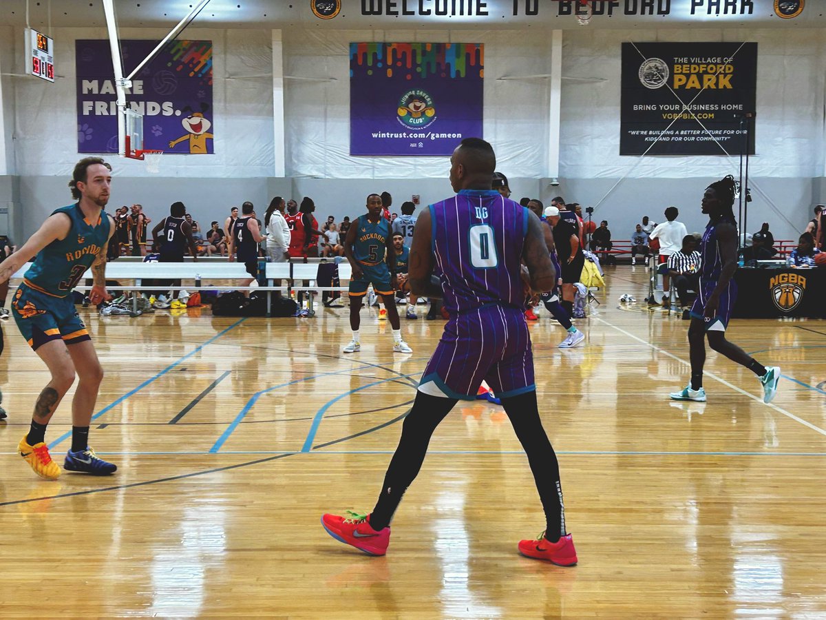 Derrick Gordon tweet media