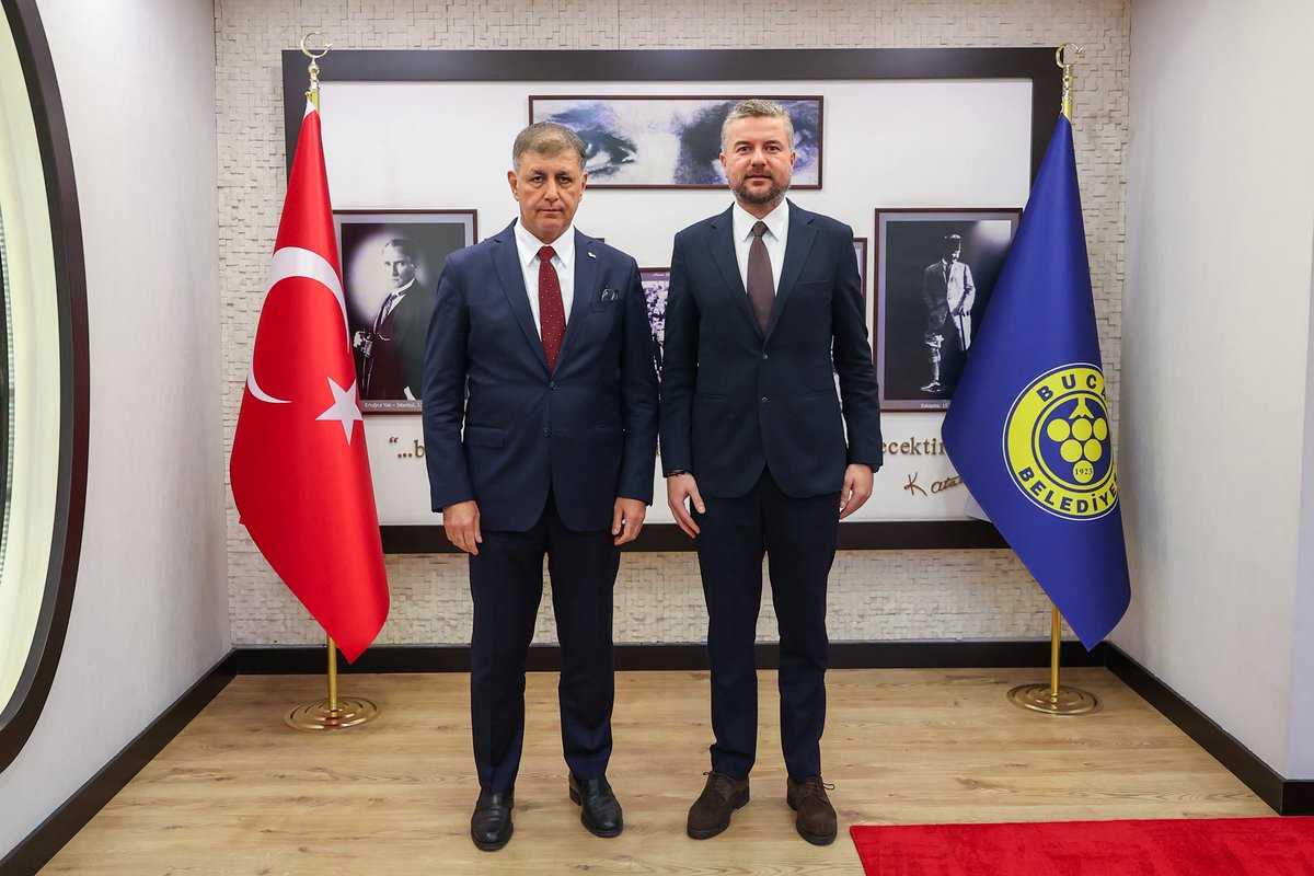 gorkemdumanbuca's tweet photo. İzmir Büyükşehir Belediye Başkanımız Sayın Cemil Tugay’ı belediyemizde ağırladık.

İlçemizde 24 saat aralıksız sürdürdüğümüz temizlik çalışmalarına verdiği destek için kendisine bir kez daha teşekkür ediyorum. https://t.co/MKjaLA2Y97