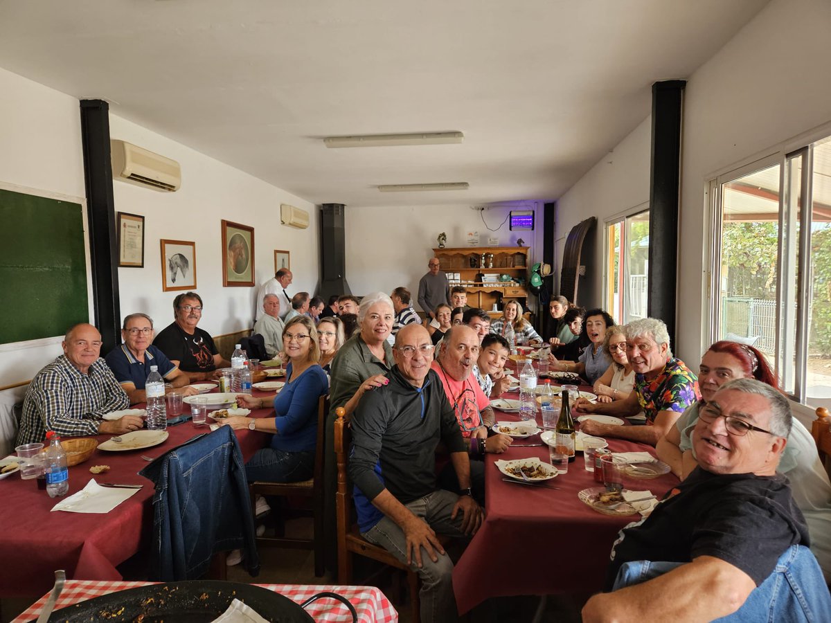 Comida de hermandad 2025! Como cada año, no podía faltar nuestra popular comida, momento de familia, de amistad! Muchas gracias a todos por el día de hoy.