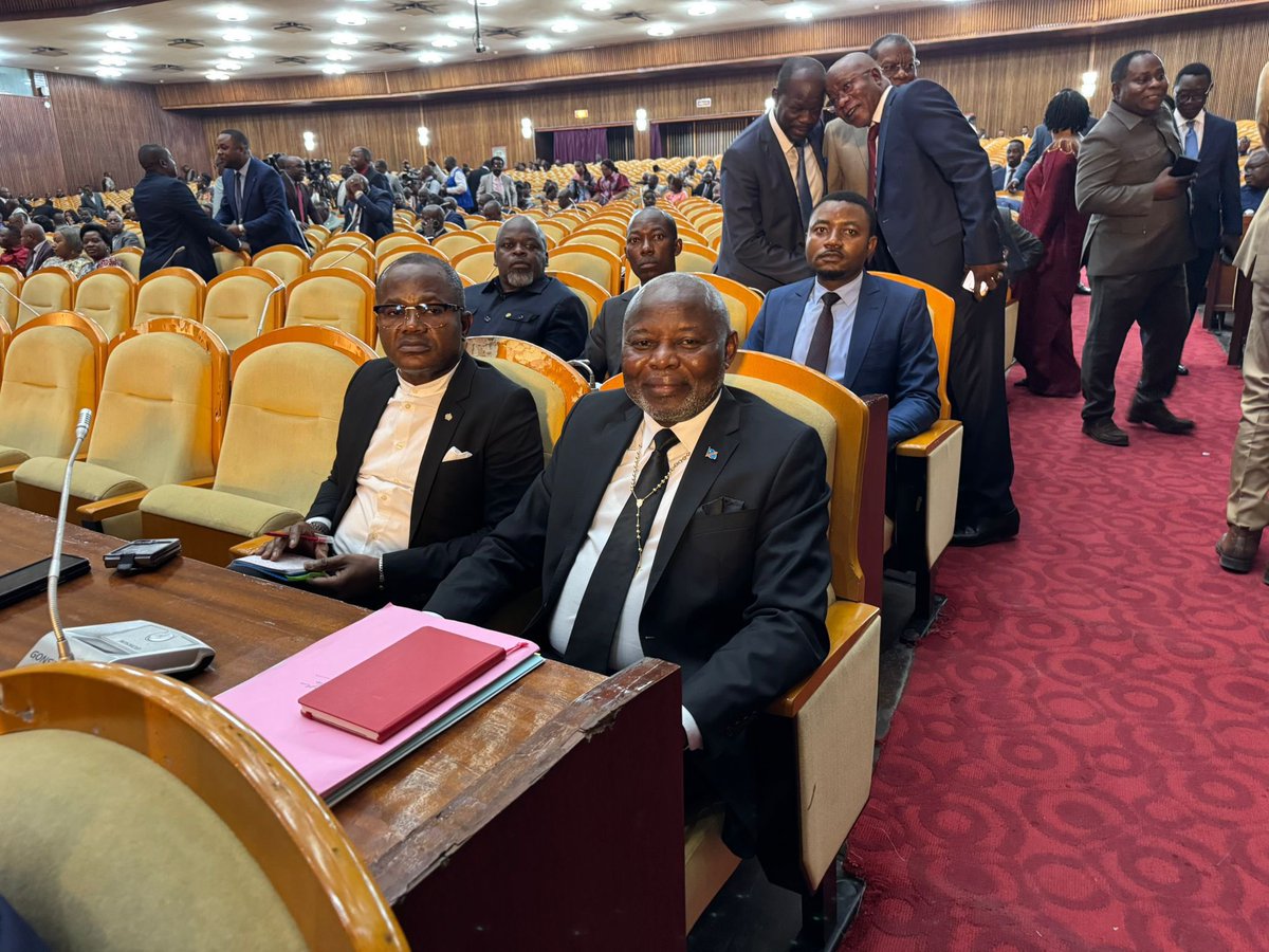 Le président de l’assemblée nationale vient d’annoncer sa démission <a href="/PatrickMuyaya/">Patrick Muyaya</a> <a href="/VitalKamerhe1/">Vital Kamerhe</a>