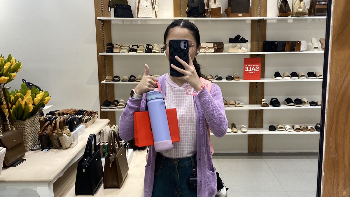 lori 🎀 tweet media