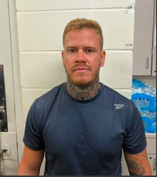 ERO Miami Arrest Anderson Leonardo LEON-Rivero, 31 Venezuelan national &amp; suspected Tren de Aragua associate, is a convicted murderer in Chile with prior convictions for arson, battery &amp; resisting an officer. He’s been unlawfully present in the U.S. under a final order since 2024.